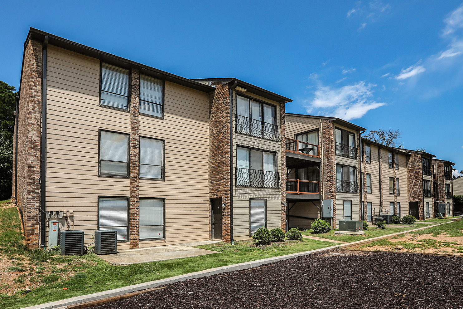 Greenwood at Marketplace The Multifamily Advisory Group at Cushman